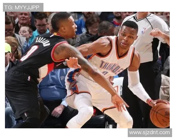 威少与利拉德激烈对决精彩瞬间回顾视频分析