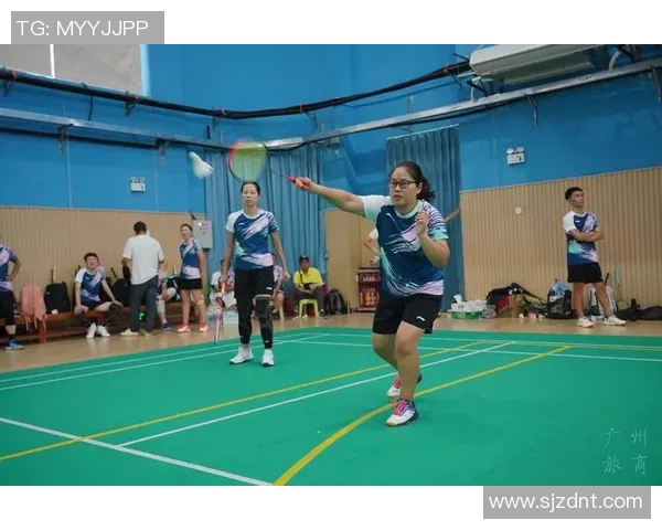 羽毛球的魅力与精神：深入广州羽毛球队的训练与文化探索