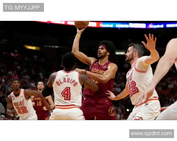 热火与骑士激战正酣12月3日精彩比赛录像回顾与分析