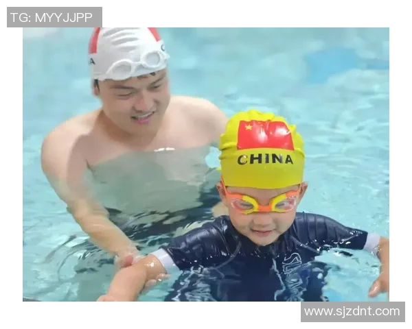 科学系统的游泳教学方法与技巧提升课程，助力初学者快速掌握游泳技能